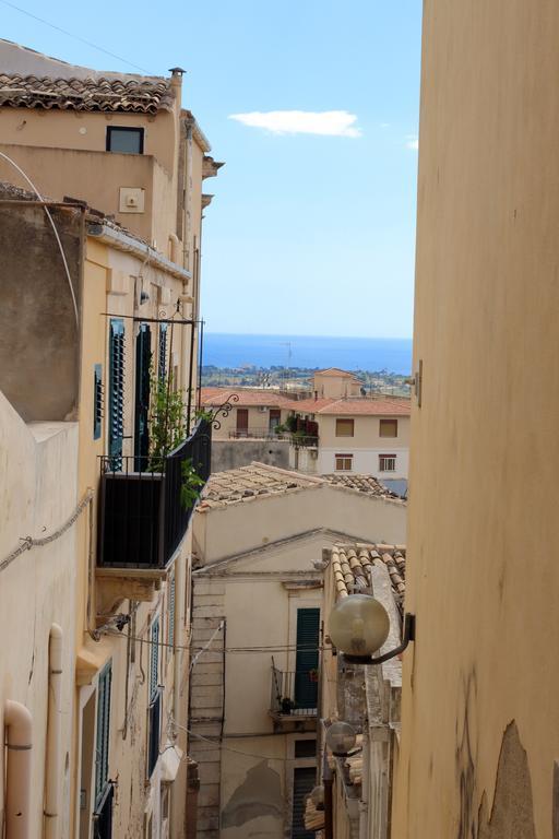 Melodia3 Suites Noto Luaran gambar