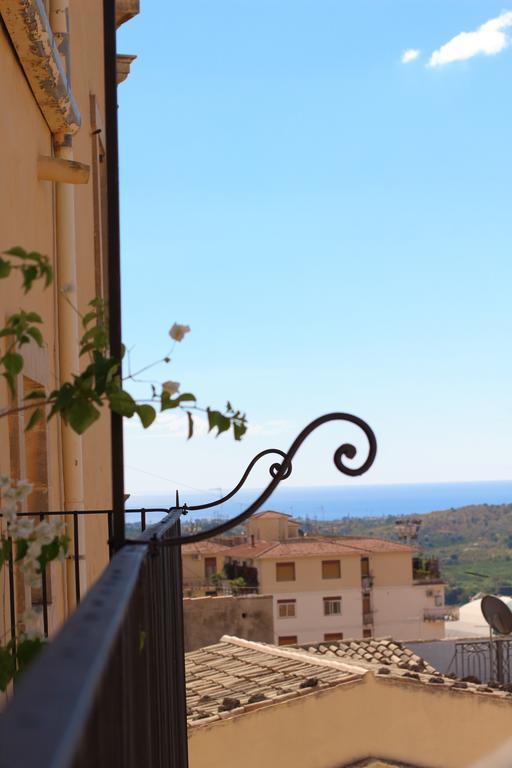 Melodia3 Suites Noto Luaran gambar
